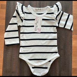 Black and Cream Ruffle Long Sleeve Onesie NB NWT